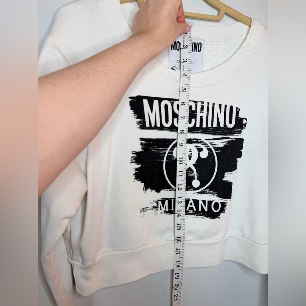 White Moschino Couture Cropped Sweater – Size 10 - Picture 8 of 12
